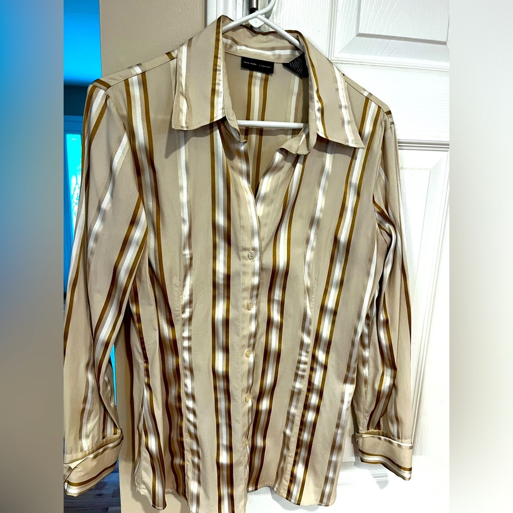 NY&Co long sleeve blouse